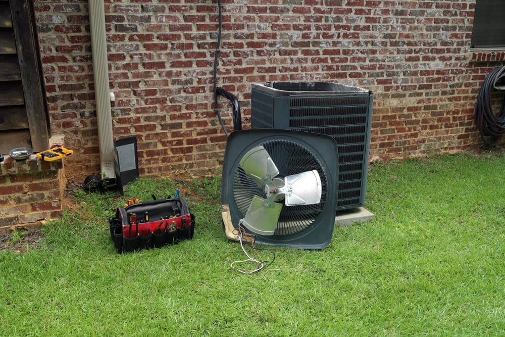 7 Signs of An Air Conditioner Refrigerant Leak