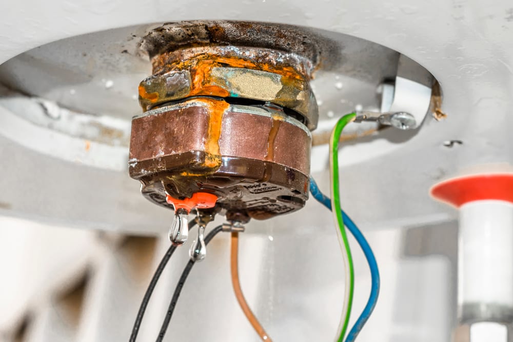 Is Your Water Heater Leaking? How to Fix Damaged Valves