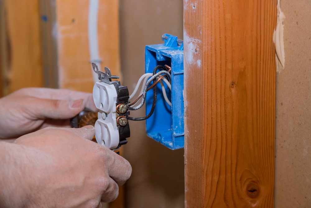 2-Prong vs. 3-Prong Electrical Outlets: Benefits and Differences