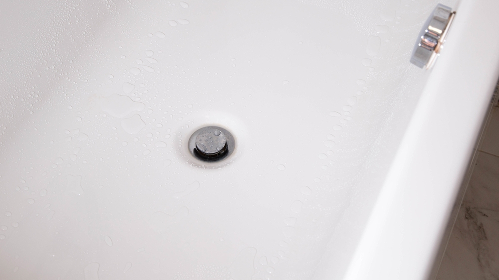 How to Remove a Bathtub Drain Stopper